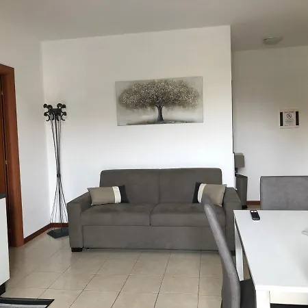 Lägenhet Nuova Ostiglia *